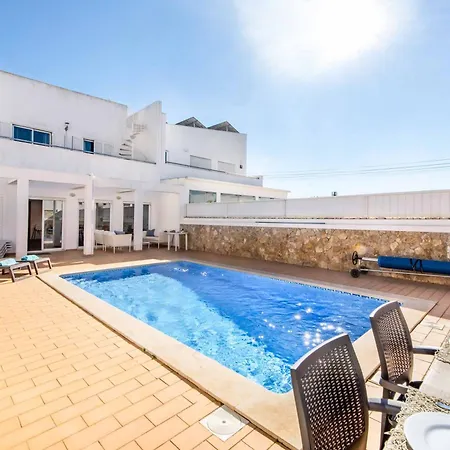 Willa Felizalgarve *